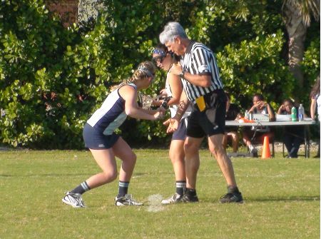 Miami-Palmetto's Kaylee Scott-Pennington (left) and Palmer Trinity's Margaret "Bug" Franklin (right) take the draw